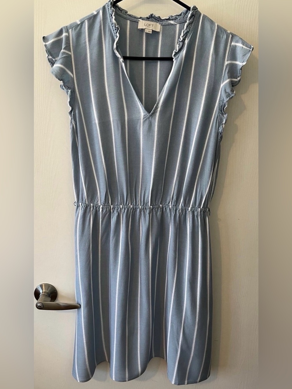 LOFT Blue and White Dress Mid-length Medium Petite